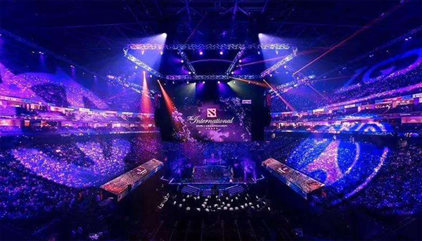 的湖面丢下 的湖面丢下