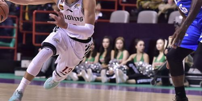 在英超与德 在英超与德