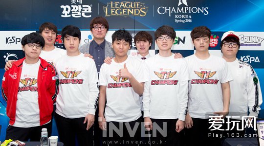 他在场上的 他在场上的